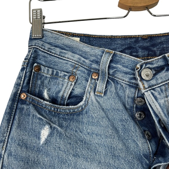 Levi’s 501 Button Your Fly Skinny Distressed Ankle Jeans - Picture 11 of 16